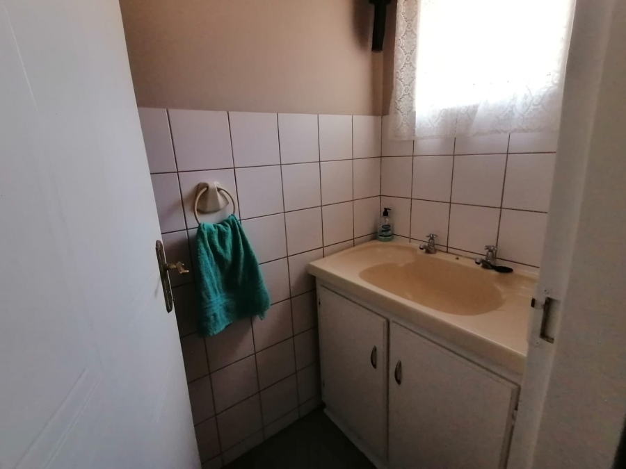 3 Bedroom Property for Sale in Geelhoutpark North West